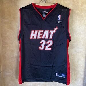 Reebok NBA Shaq 32 Miami Heat Youth Jersey Red Black Kids Large (12-14)
